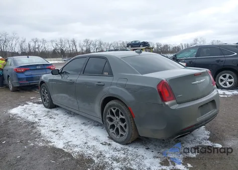 2017 Chrysler 300 300S Awd z USA, uszkodzony, nr VIN 2C3CCAGG6HH591895